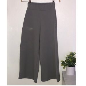 Light gray super stretchy & high waisted culottes